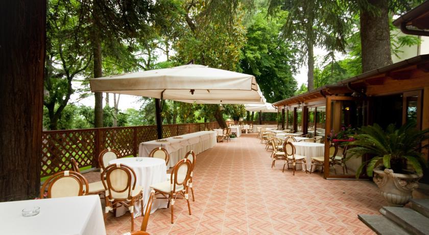 Aricia Hotel 3*