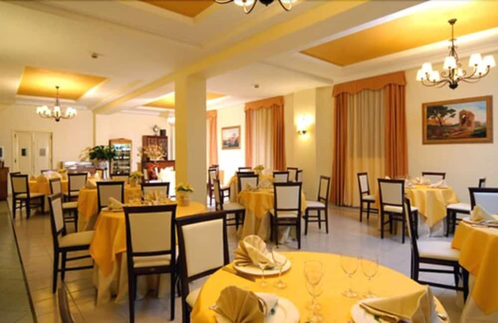 Hotel Aricia 3*