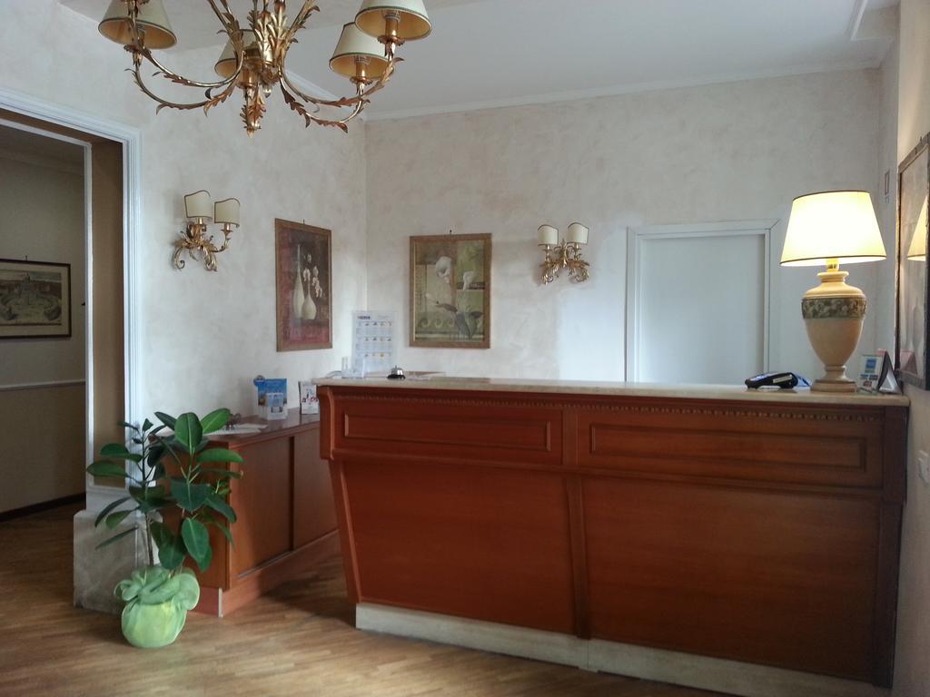 Aricia Hotel 3*